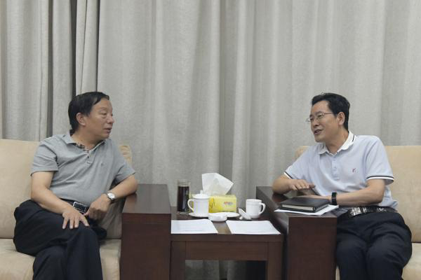 省司法廳黨委書記、廳長牛紀(jì)南一行前往建筑設(shè)計院<br/>檢查驗收“七五”普法工作