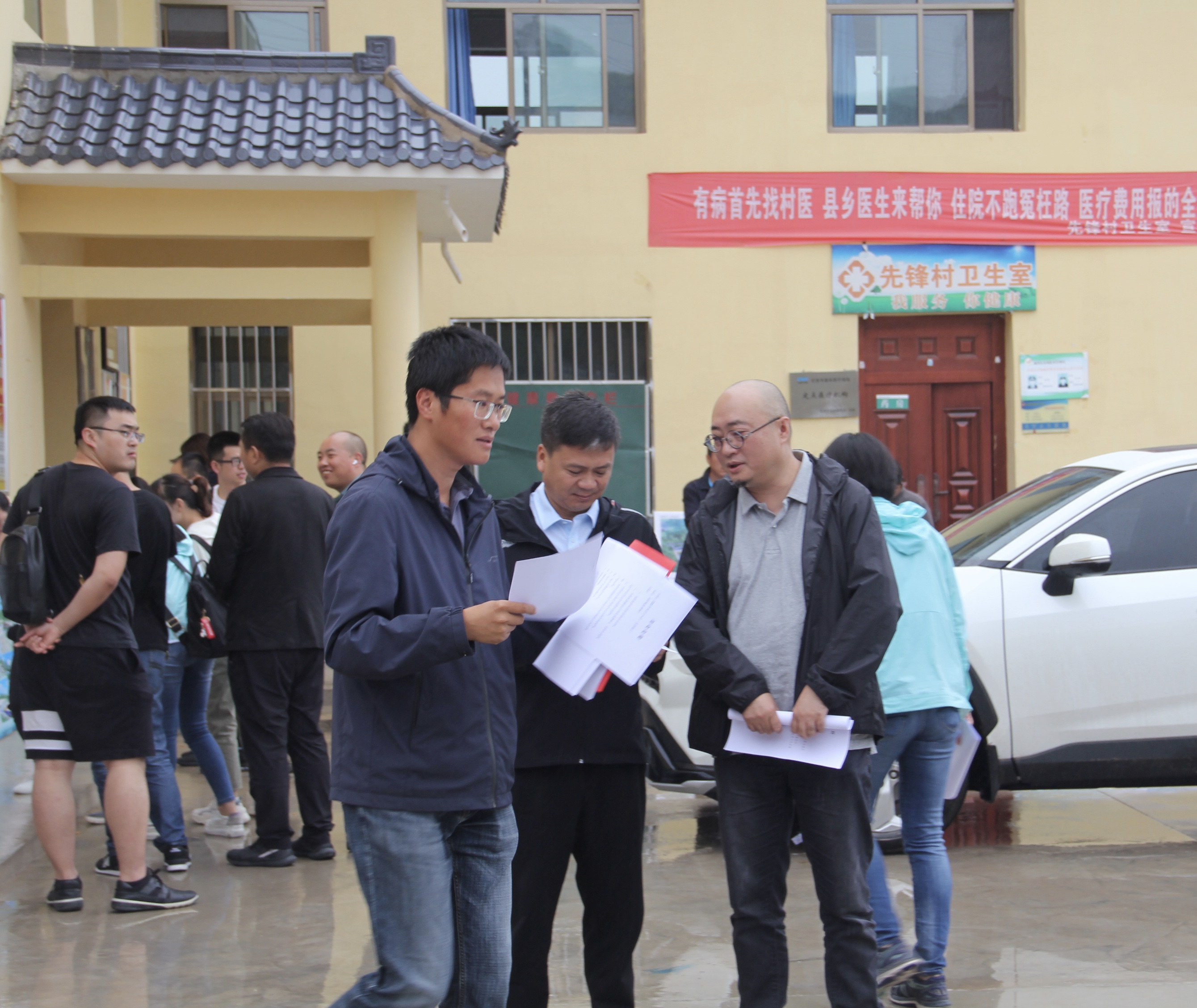 建筑設(shè)計院參加“黨建引領(lǐng)助推脫貧攻堅”專題活動